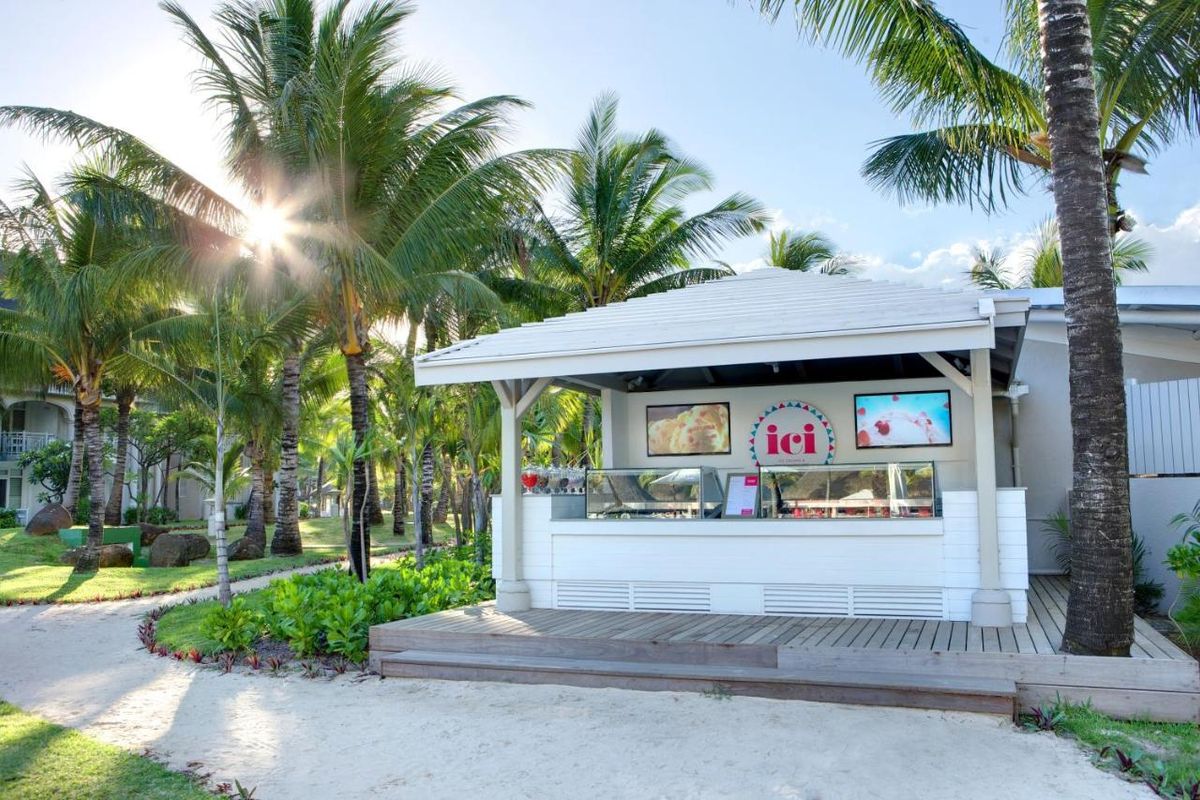 LUX* Belle Mare Resort & Villas фото 19