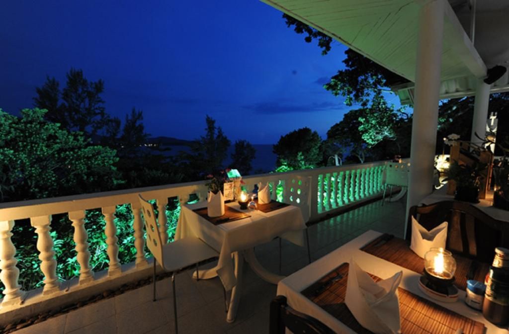 Karon Cliff Bungalows фото 15