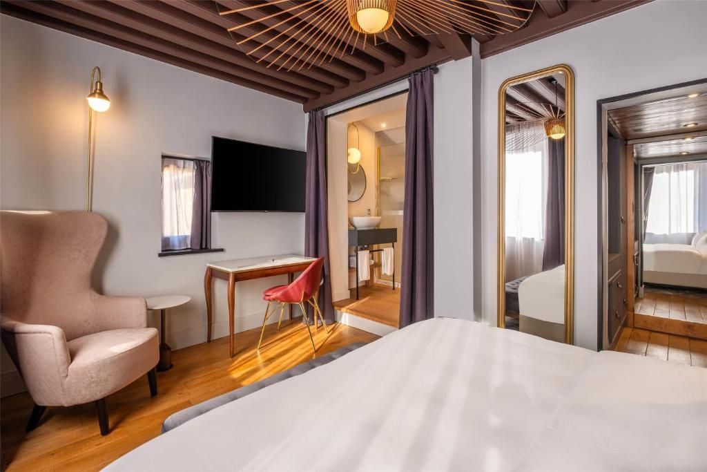 Hotel Cour Des Loges фото 43