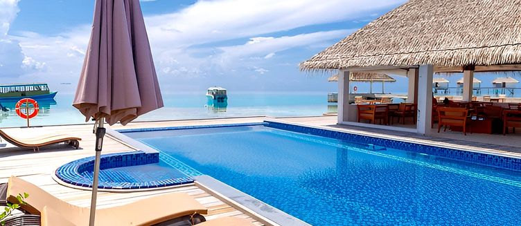 Фото отеля Cocogiri Island Resort