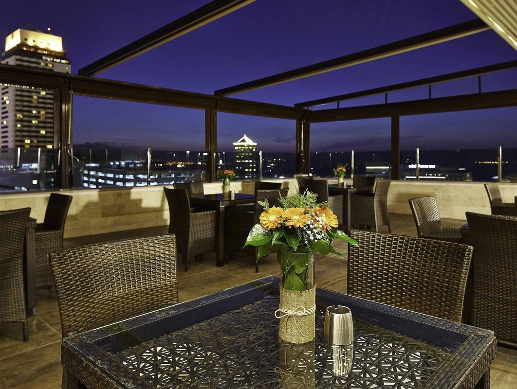DoubleTree by Hilton Hotel Izmir - Alsancak фото 7