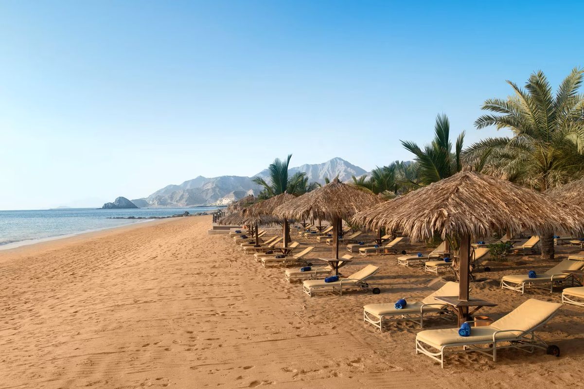 Le Meridien Al Aqah Beach Resort фото 5
