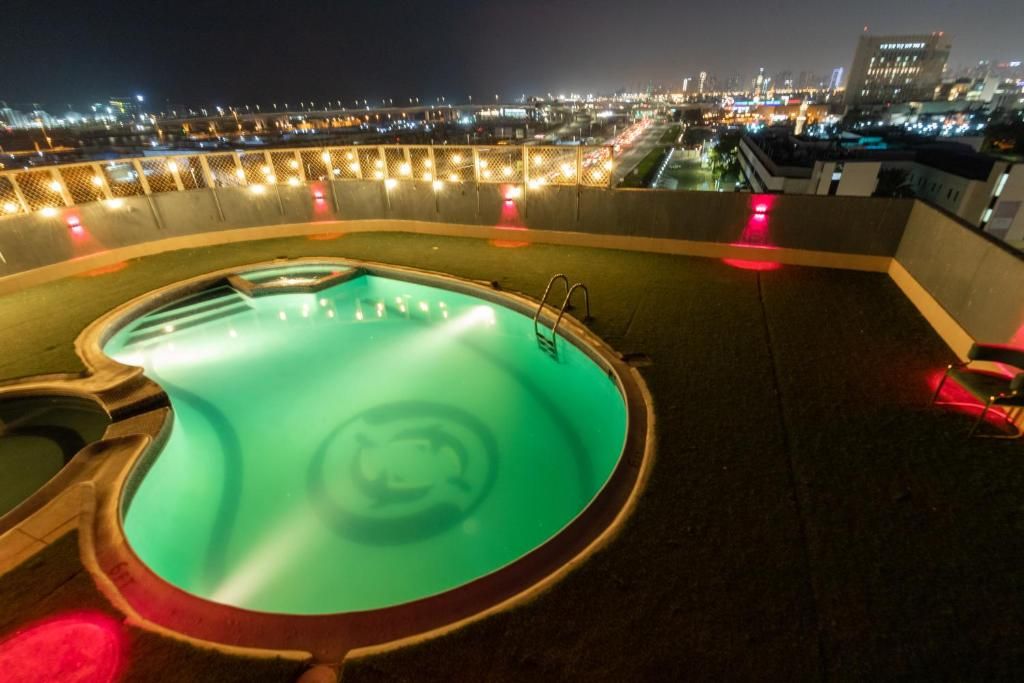 Sun & Sands Sea View Hotel фото 23