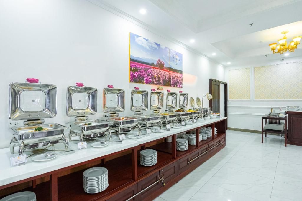 Bonjour Nha Trang Hotel фото 36
