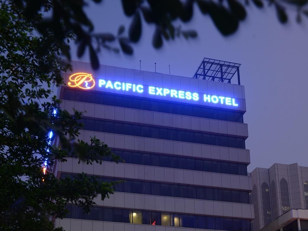 Pacific Express Central Market фото 14