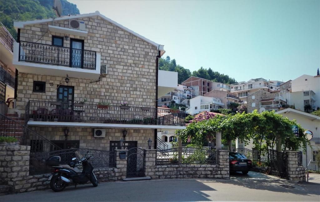 Teodora Apartments фото 0