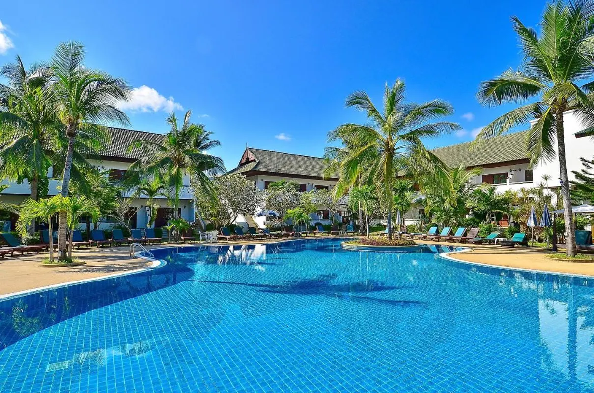 First Bungalow Beach Resort фото 7