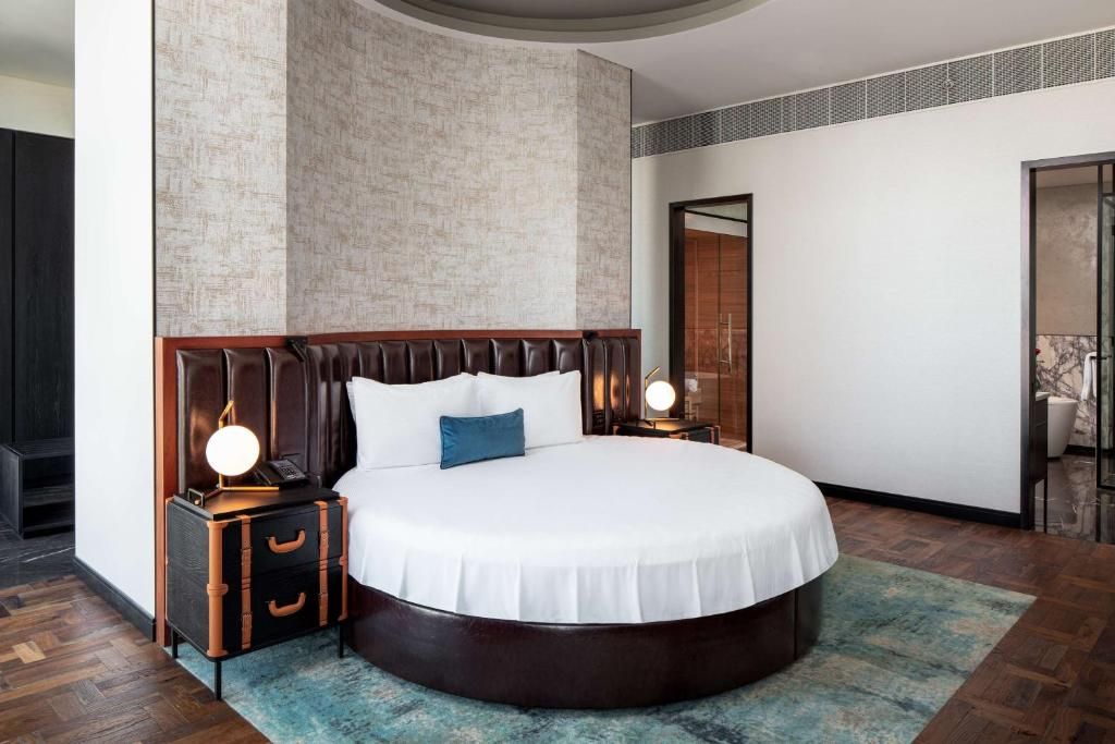 DoubleTree by Hilton Dubai M Square Hotel & Residences фото 60