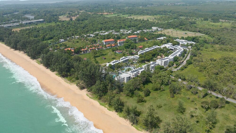 Le Meridien Phuket Mai Khao Beach Resort фото 36