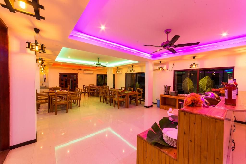 Grand Beach Dhigurah фото 2