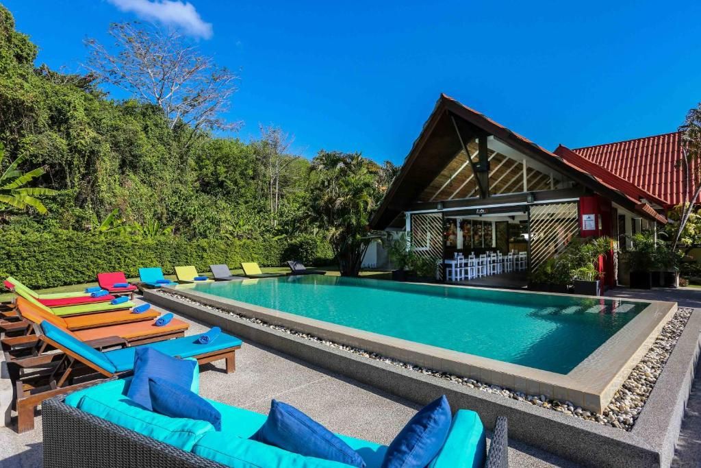 Nai Harn Beach фото 21