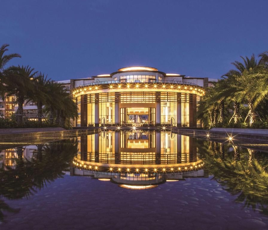 Thousand Cranes Sanya Yazhou Bay Int'l Exchange Centre, Curio by Hilton фото 28