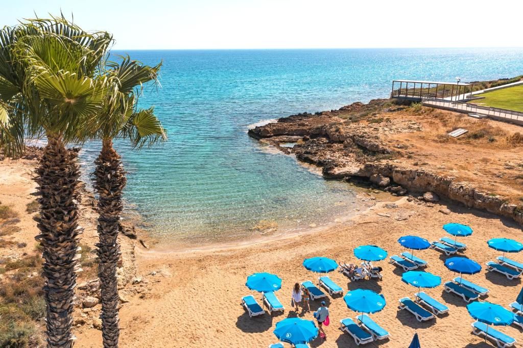 Louis Althea Beach Hotel фото 39