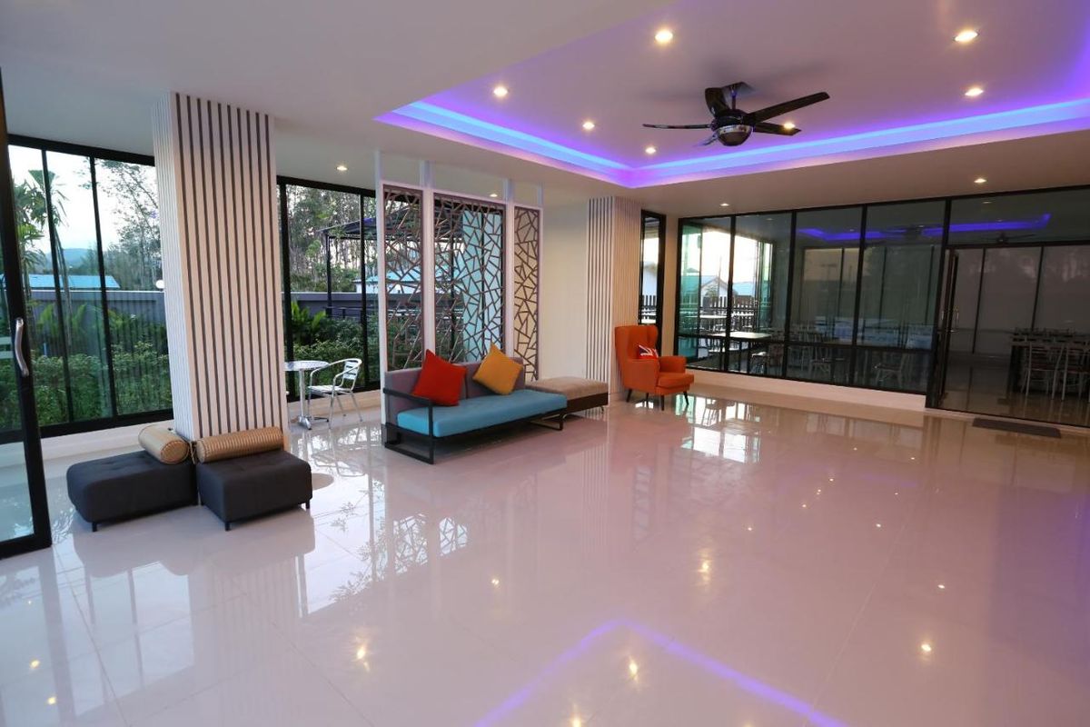 S4 Naiyang Beach Phuket фото 13