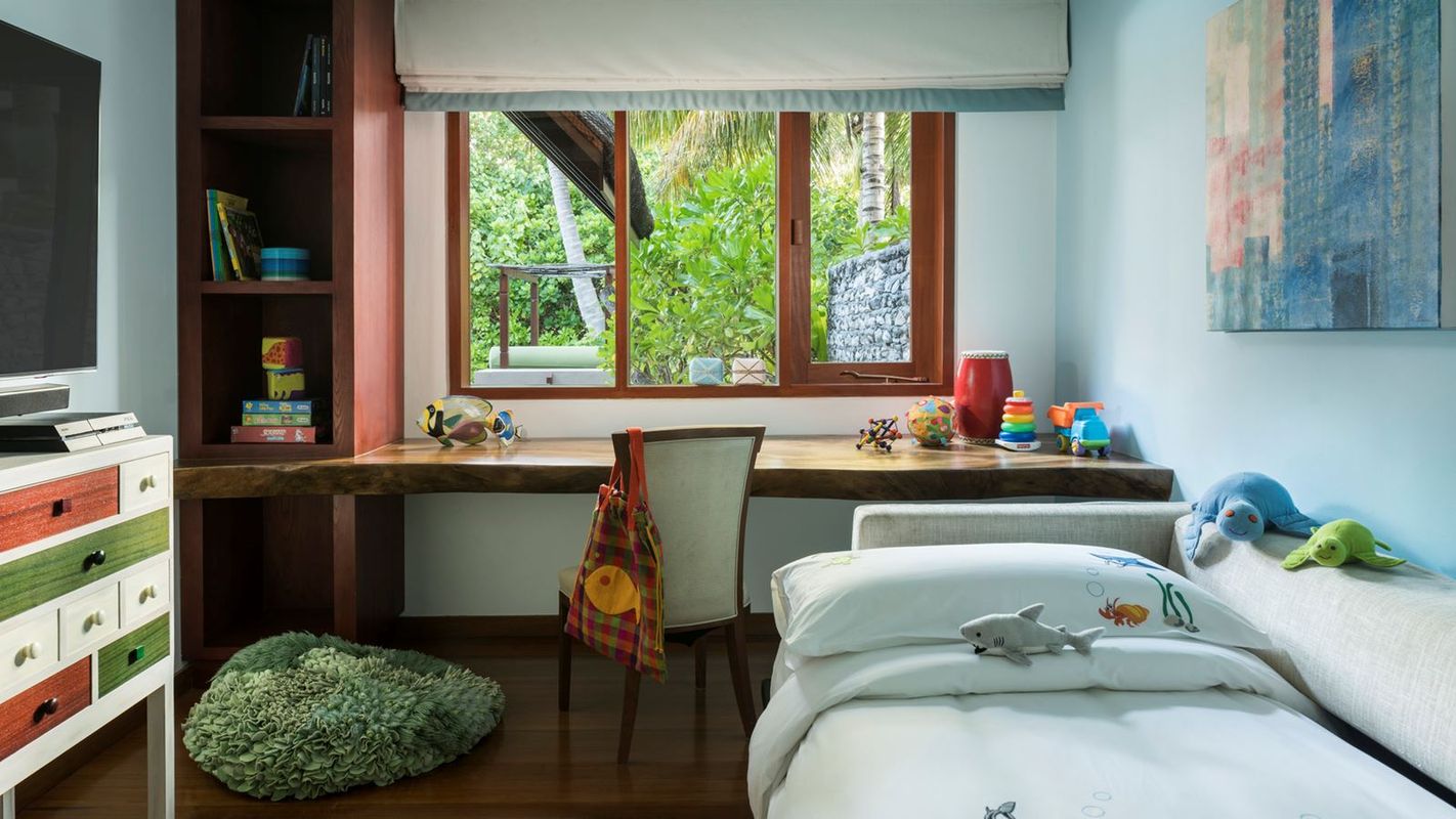 Four Seasons Resort Maldives at Landaa Giraavaru фото 56