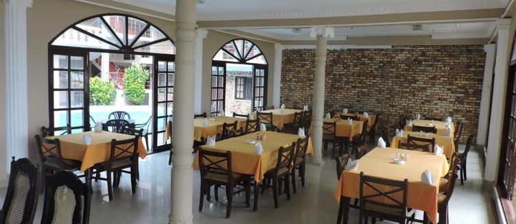 Фото отеля Oasis Beach Resort