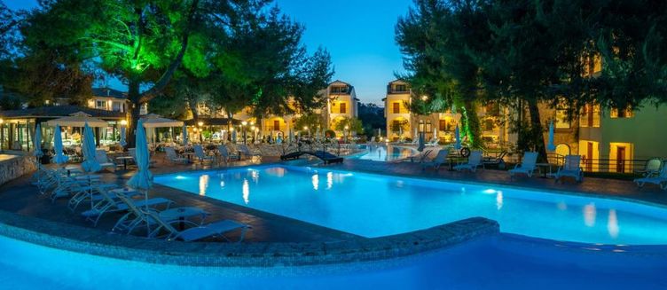 Фото отеля Lesse Hotel