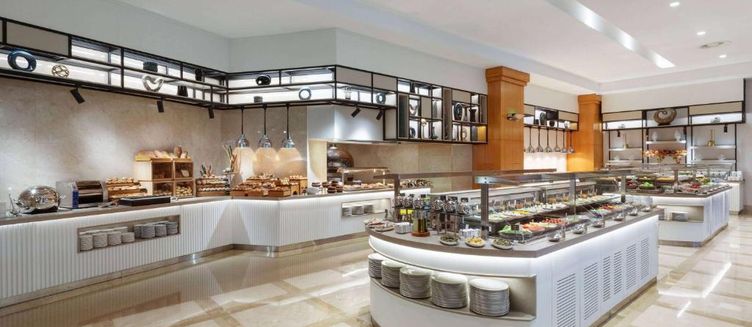 Фото отеля Wyndham Grand İzmir Özdilek