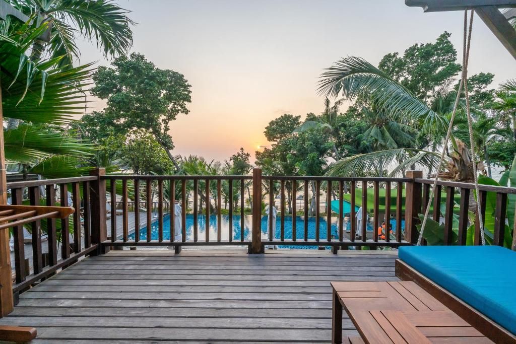 Ao Prao Resort фото 43