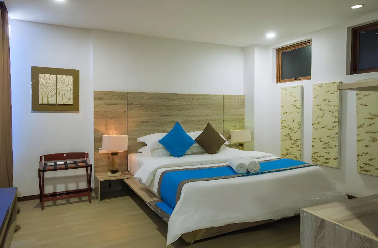 Kue Hotels Maafushi фото 0