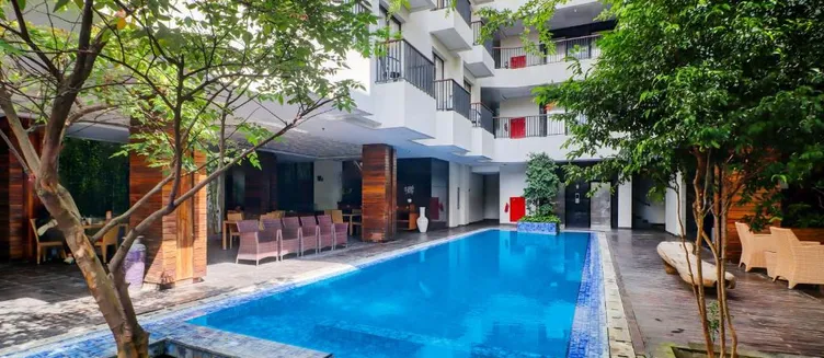 Фото отеля Palette Hotel Seminyak