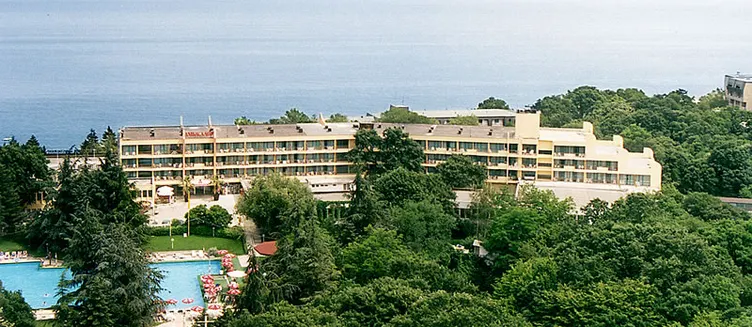 Фото отеля Hotel Ambassador - Free Parking