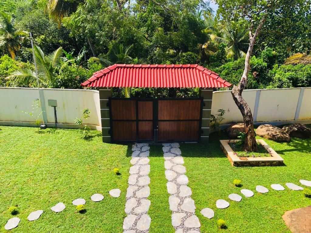 Rock Beach Villa Talpe фото 12