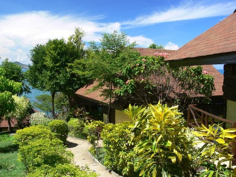 Coral Cliff Beach Resort Samui фото 44