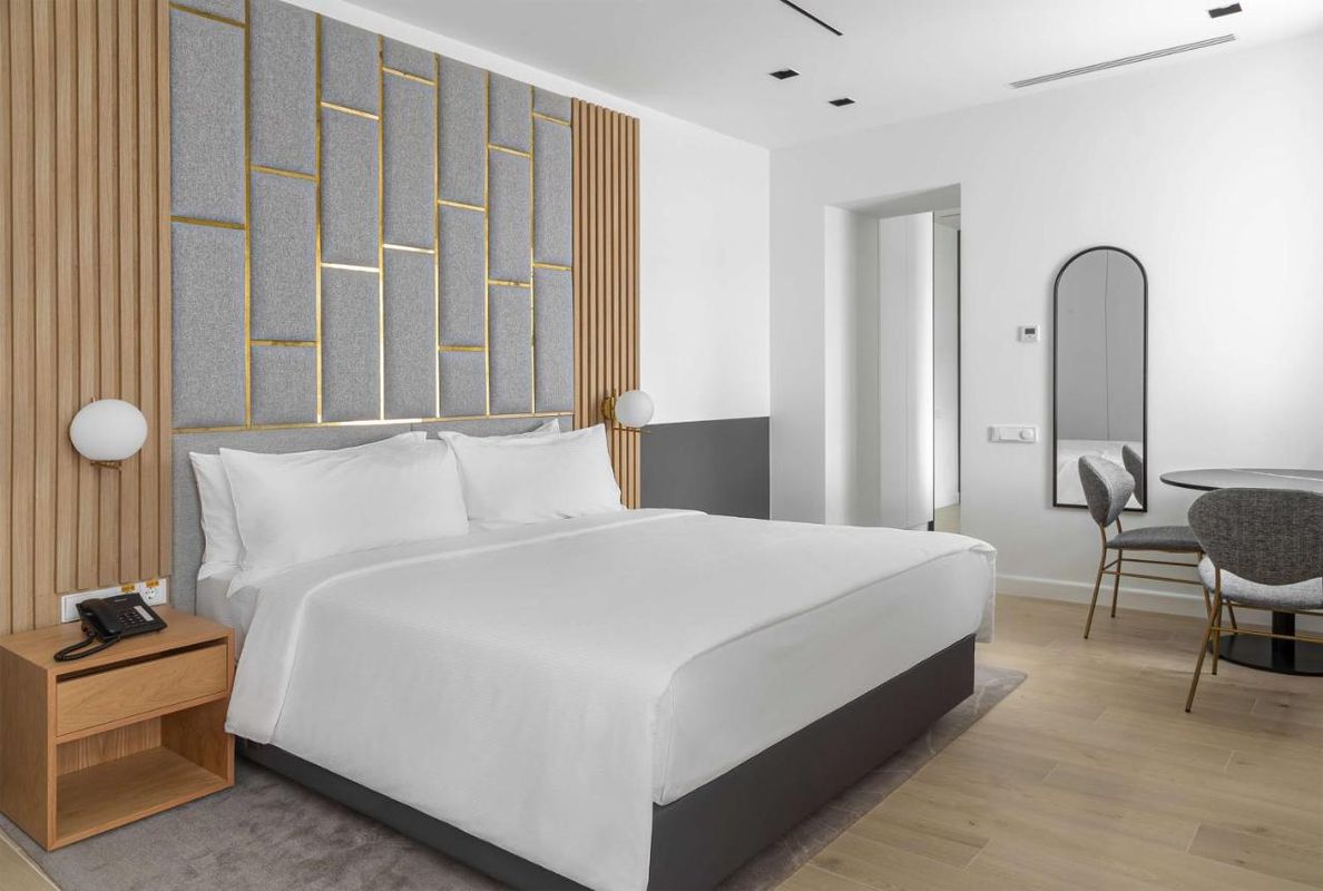 The Basilian Minsk, Curio Collection By Hilton фото 4