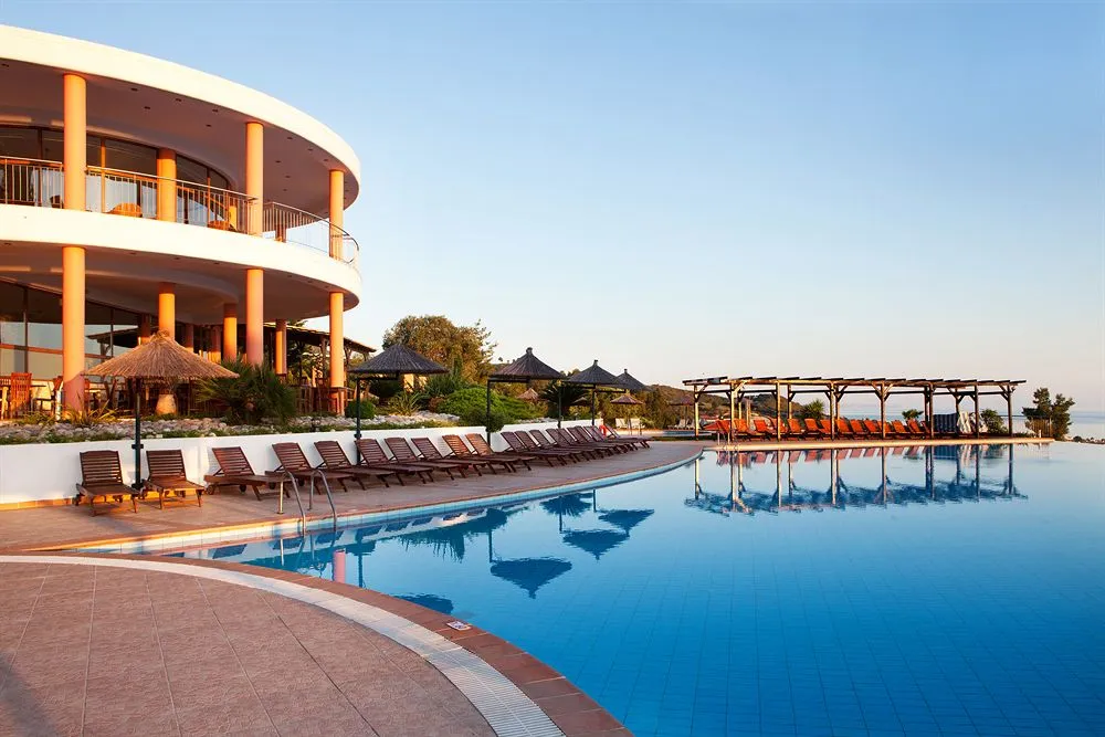 Alia Palace Hotel & Villas фото 0