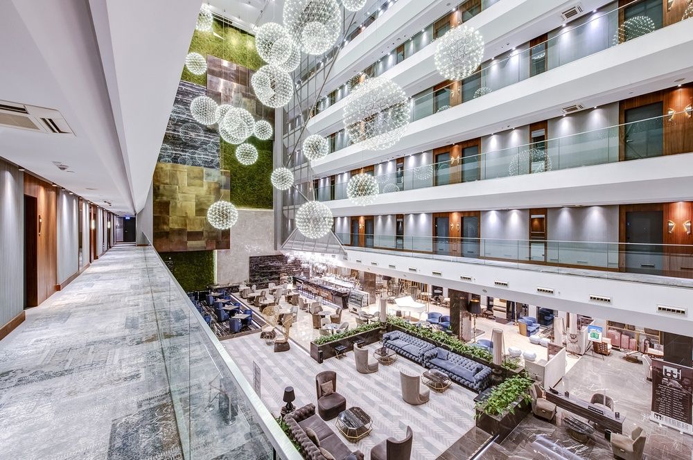 DoubleTree by Hilton Istanbul - Piyalepasa фото 52