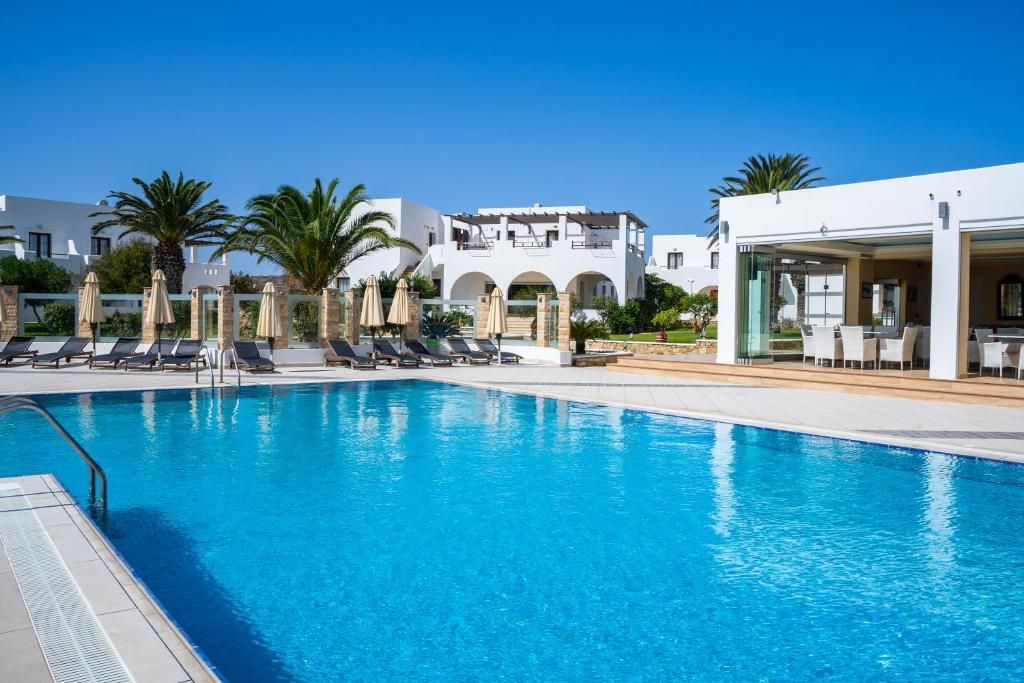 Irini Beach фото 6