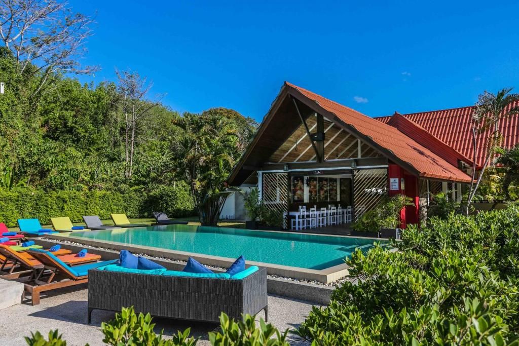 Nai Harn Beach фото 4