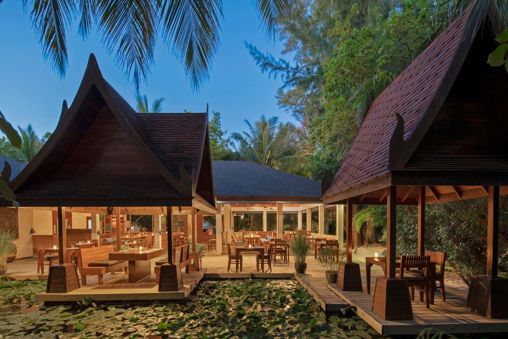 Machchafushi Island Resort & Spa Maldives, The Centara Collection фото 140