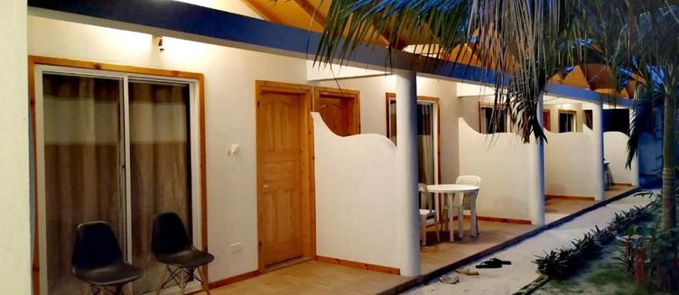 Фото отеля Thoddoo Sun Sky Inn