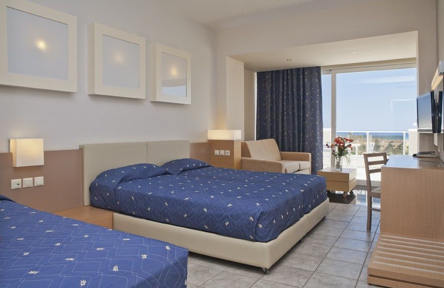 The Sovereign Beach Hotel фото 47