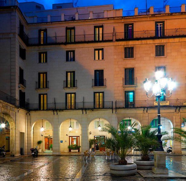 Eurostars Mediterranea Plaza фото 8