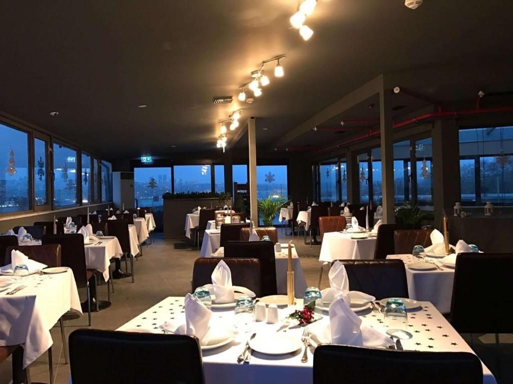 Doubletree by Hilton Istanbul - Sirkeci фото 45