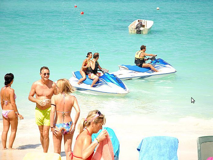 Fun Holiday Beach Resort фото 25