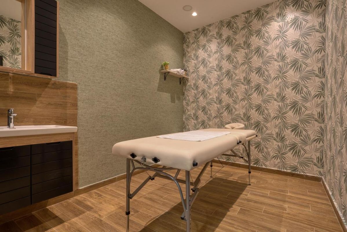 Montenegrina Hotel & Spa фото 22