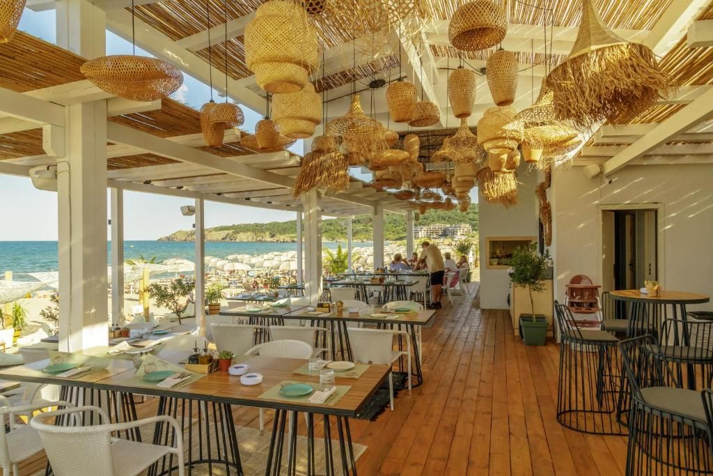 Green Life Beach Resort фото 32