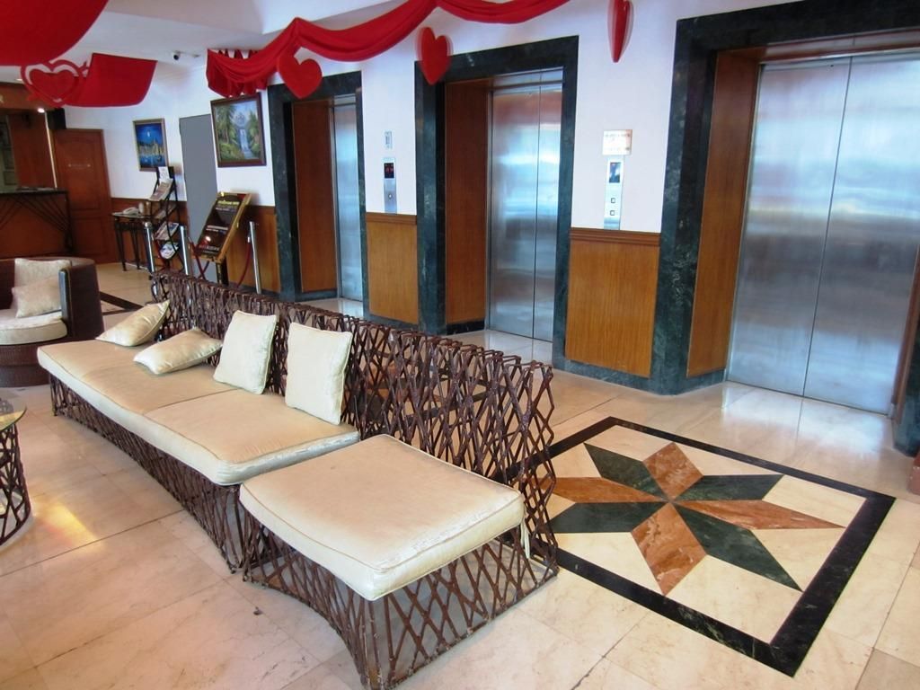 Golden Peak Hotel & Suites фото 7