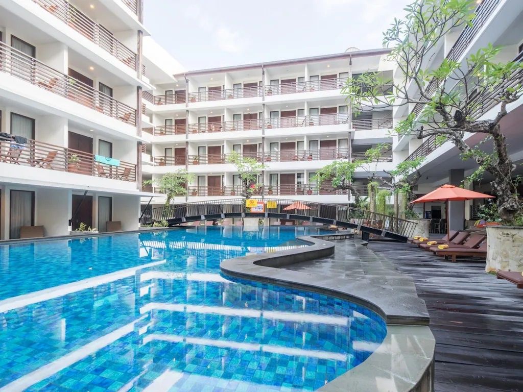 Sun Island Hotel & Spa Kuta фото 0