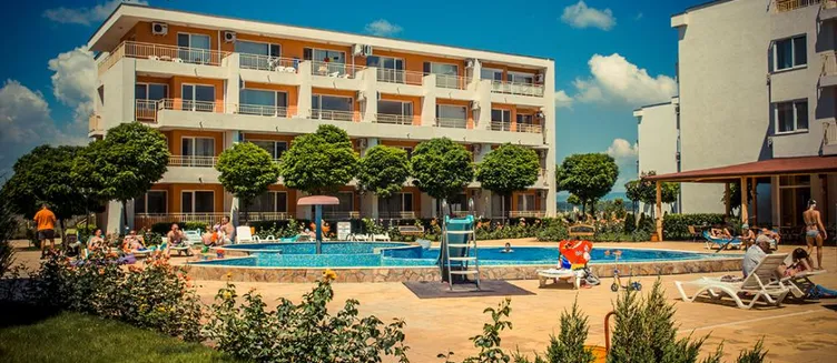 Фото отеля Nessebar Fort Club Apartments