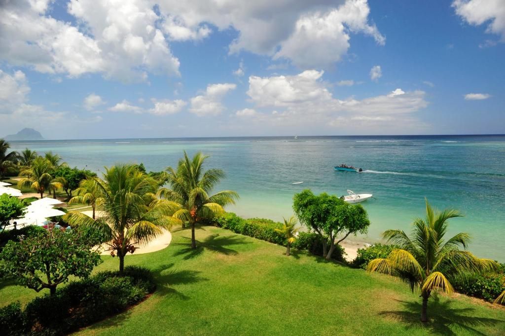Cap Ouest Beachfront Luxury Penthouse фото 7