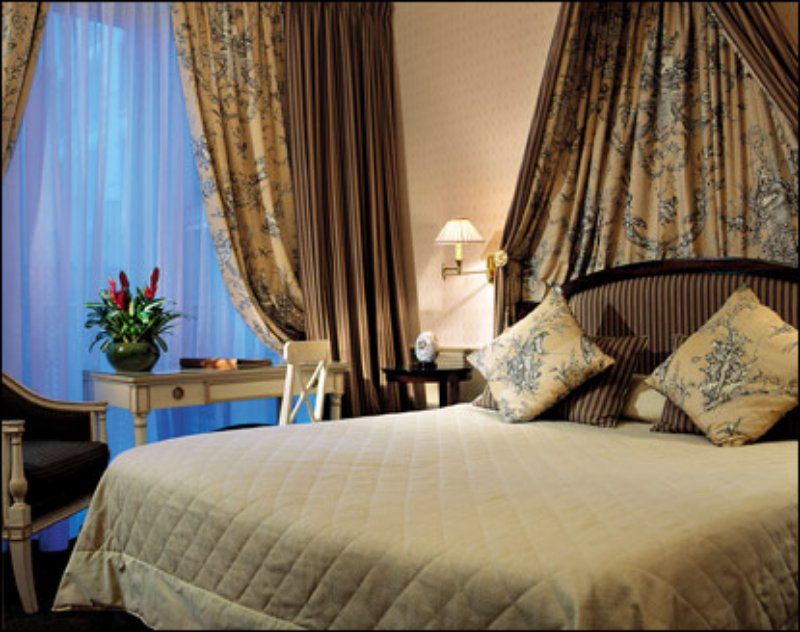 Hotel Napoleon Paris фото 26