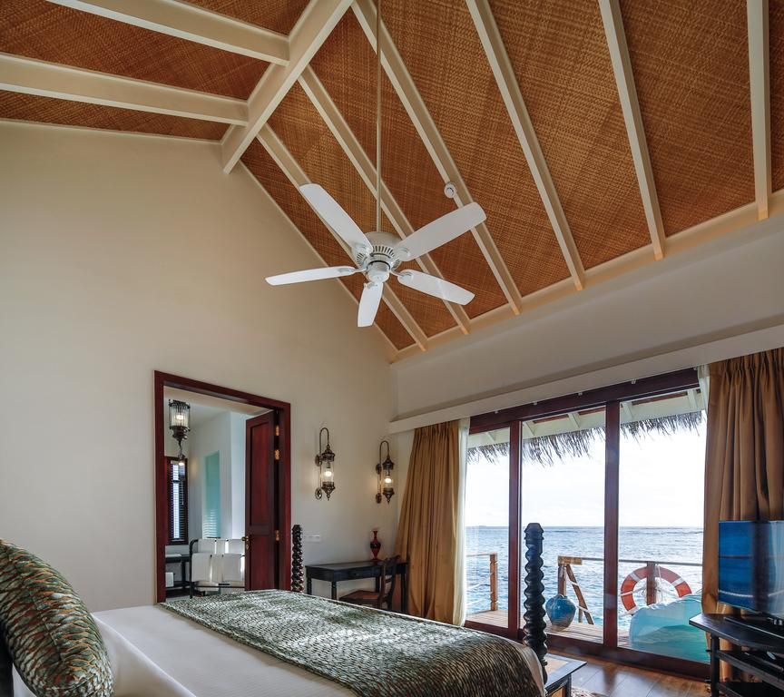 Loama Resort Maldives at Maamigili фото 31