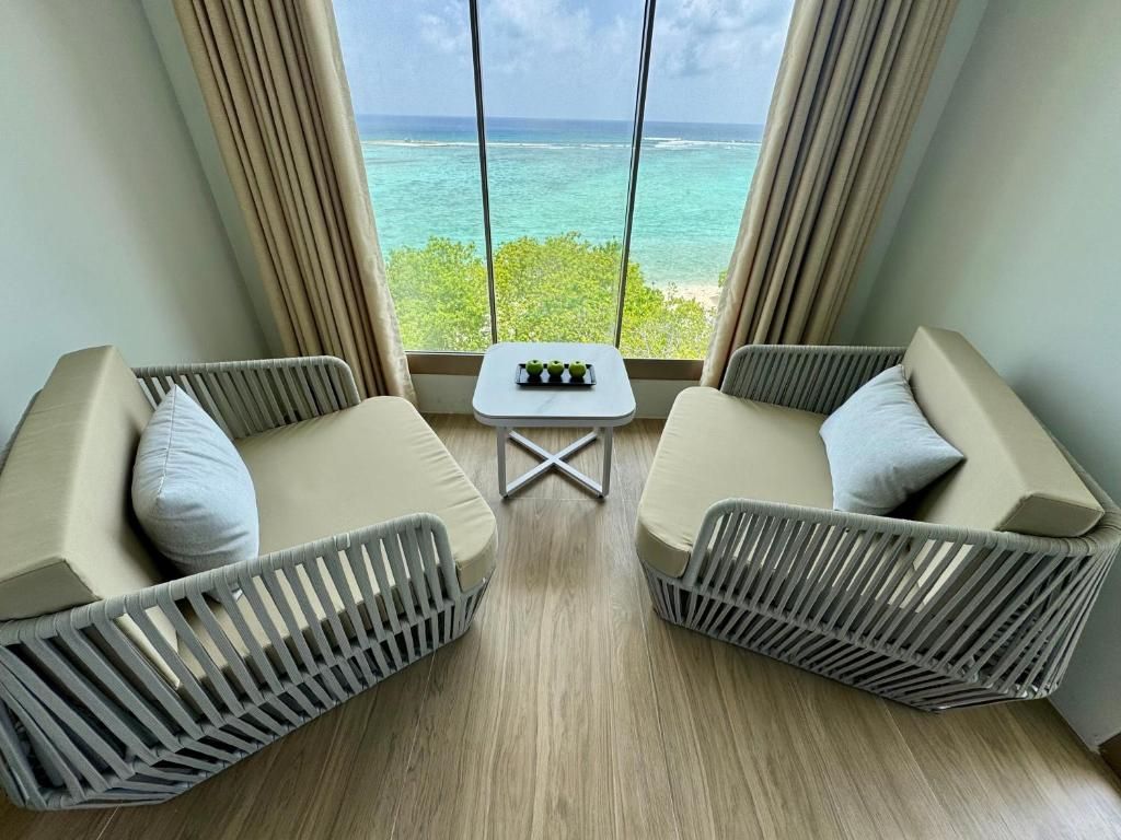 Avyanna Gulhi Beach Hotel фото 19