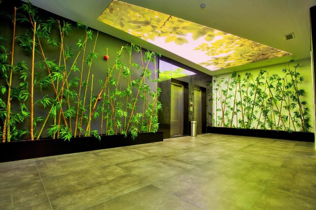 Green Garden Suites Hotel фото 18