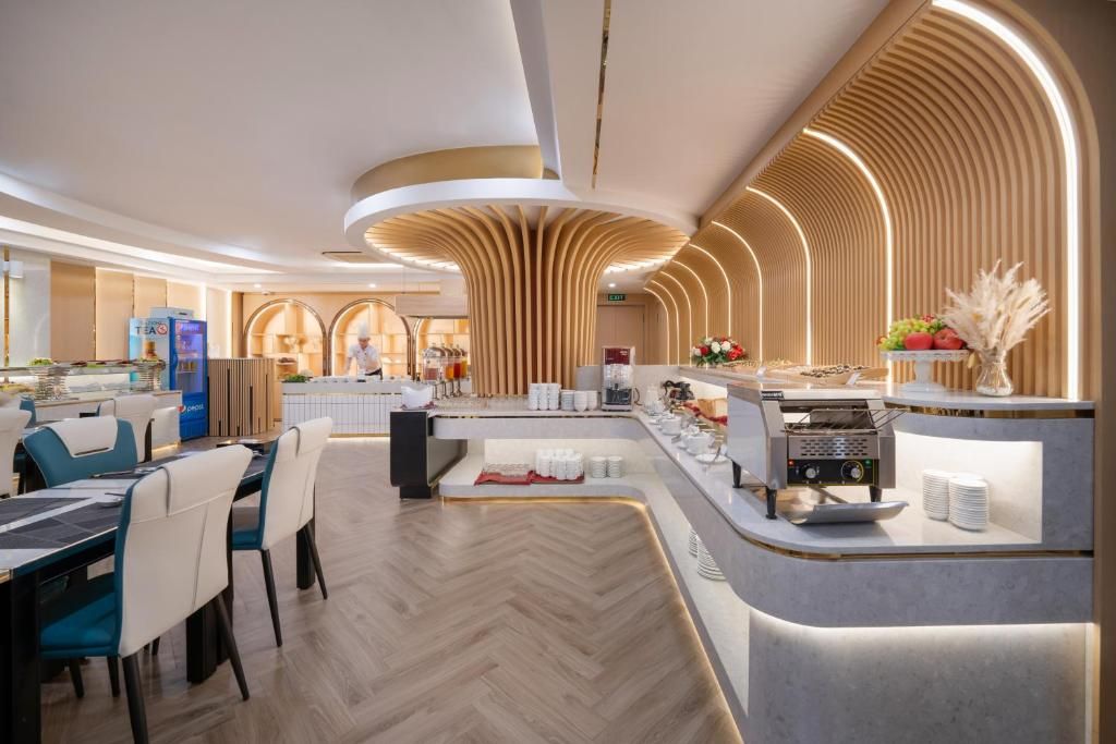 BlueSun Danang Beach Hotel фото 3